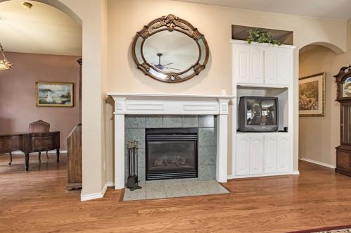 2729 White Rock Dr, Fort Worth TX  76131-2048 exterior