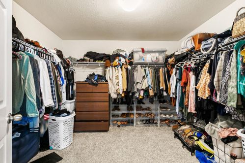 4820 Versailles St, Denver CO  80015-6801 exterior
