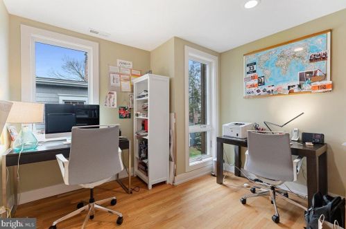 31 Maple St, Princeton NJ  08542-3850 exterior