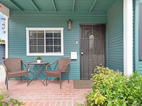 336 Brent Pl, Glendale, CA 91203-1602