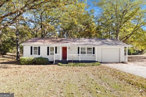 2565 Cleveland Rd, Bogart GA  30622-1649 exterior