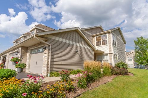 960 Arvle Cir, Sycamore, IL 60178-9517