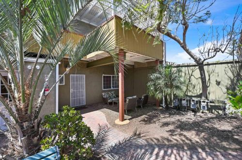909 Cleveland St, Oceanside, CA 92054-5068