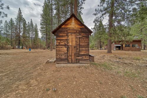 229 Pecks Valley Rd, Almanor CA  95947-9739 exterior