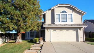 435 Shannon Dr, Vacaville, CA 95688-9243