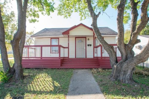 3720 Stanley Ave, Fort Worth, TX 76110-4843