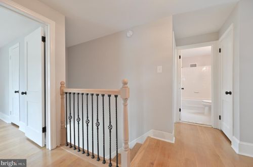 255 Hopkins Rd, Haddonfield NJ 08033-3062 exterior