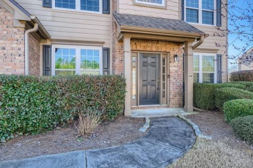 1076 Forest Creek Dr, Holly Springs, GA 30115-8177