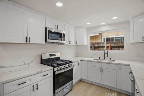 6070 Scheelite St, Riverside CA  92509-5014 exterior