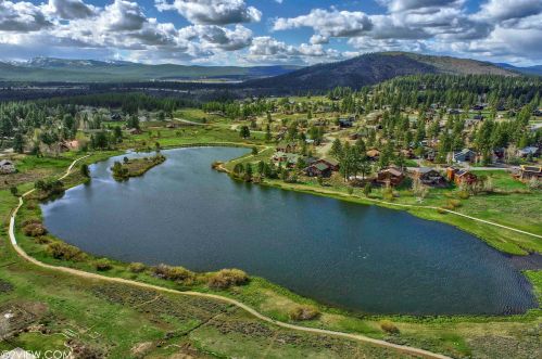 16054 Canterbury Ln, Truckee CA 96161-1648 exterior