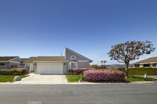 33471 Spinnaker Dr, Dana Point, CA 92629-4435