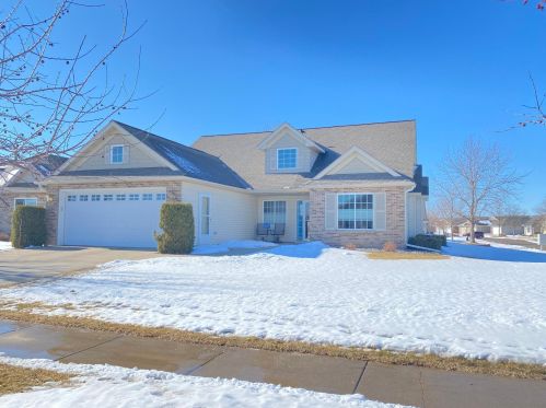 5737 Glenview Ln, Saint Cloud, MN 56303-4561