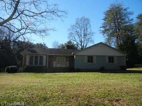 12 Carlynn Ct, Greensboro, NC 27455-1407