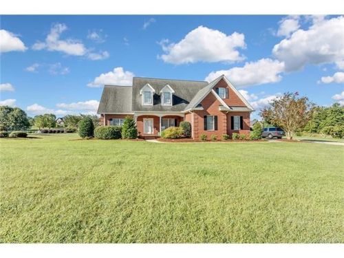 2633 Pamlico Dr, Shelby, NC 28152-8072