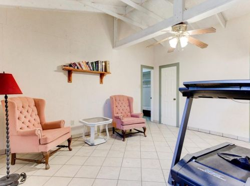 1602 Crest Ridge Dr, Dallas TX  75228-3203 exterior