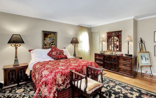 9 Fox Hill Rd, Middletown NJ exterior