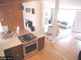 15809 Woodgate Rd, Hopkins, MN 55345-4535