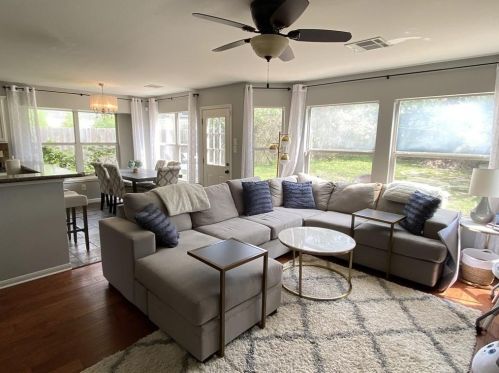 7000 Auckland Dr, Austin TX  78749-4166 exterior