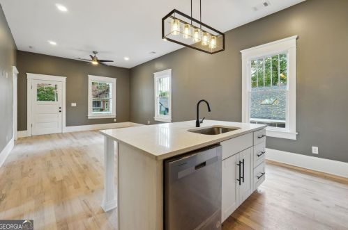 541 Elbridge Dr, Atlanta GA  30318-5103 exterior