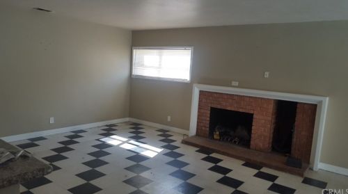 245 Broadbent Dr, Riverside CA  92507-4741 exterior