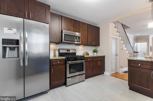 1914 12 St, Philadelphia PA 19148-2210 exterior