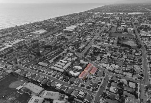 755 Magnolia Ave, Carlsbad, CA 92008-5076