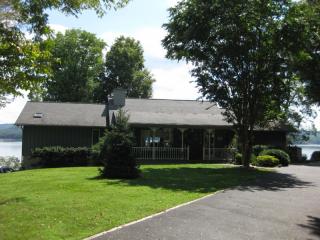 284 Squirrel Ln, Rutledge, TN 37861-4829