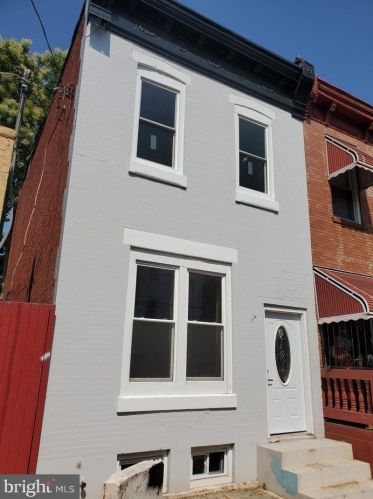 2410 Lawrence St, Philadelphia, PA 19133-3021