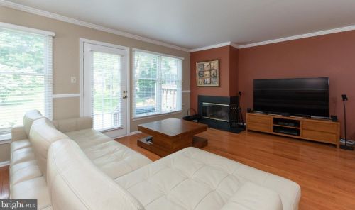 37 Benjamin Rush Ln, Princeton NJ  08540-7340 exterior