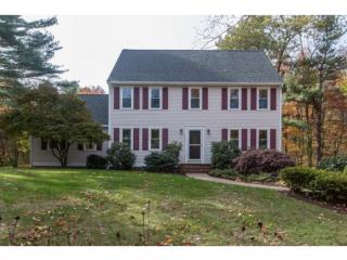 4 Coventry Ln, Derry, NH 03038-4902