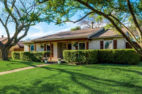 11505 Featherbrook Dr, Dallas, TX 75228-1907