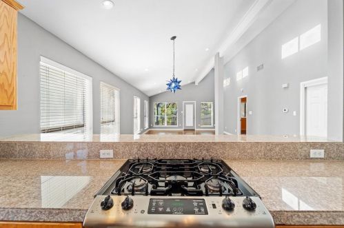 7302 Cave Holw, Austin TX  78750-8243 exterior