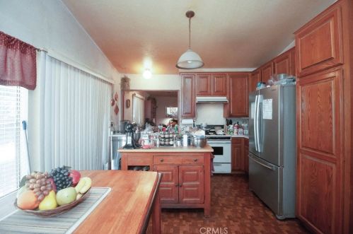 11230 Reliance Dr, Riverside CA  92505-3445 exterior