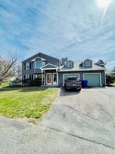 42 Knoll Pl, Providence, RI 02904-7714