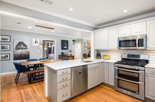 1791 Helen Dr, Atlanta GA  30306-3105 exterior