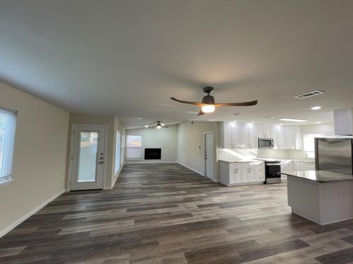 12417 Burlywood Trl, Austin TX  78750-1104 exterior