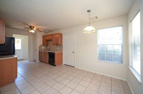 1408 Sycamore Leaf Way, Conroe TX  77301-5302 exterior