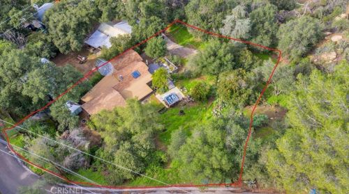 6507 Clear Springs Rd, Simi Valley, CA 93063-4803