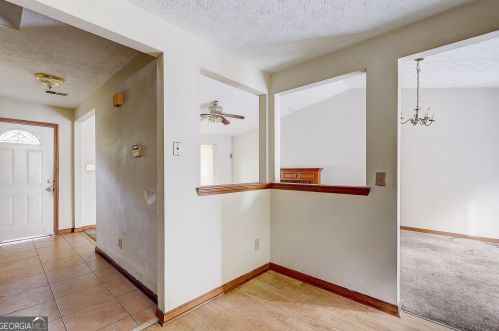 6230 Emerald Pointe Cir, Atlanta, GA 30349-4892