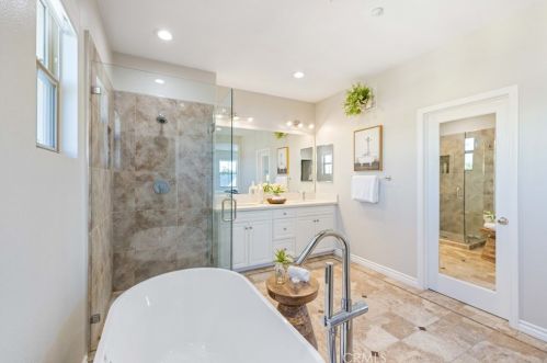 103 Rinaldi, Irvine CA  92620-2865 exterior