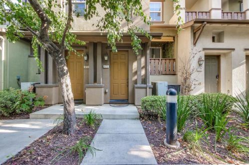 675 Modern Ice Dr, San Jose, CA 95112-4862