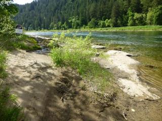 11591 Tyee Rd, Umpqua OR  97486-9715 exterior