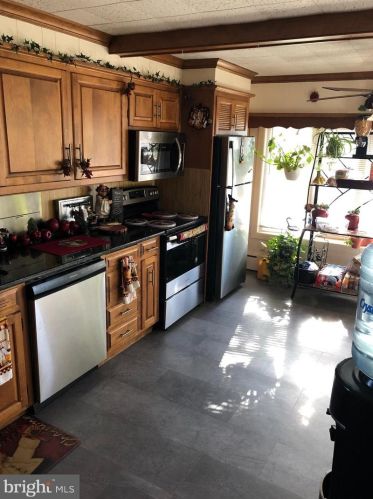 128 Roselawn Ave, Lancaster PA  17603-6607 exterior