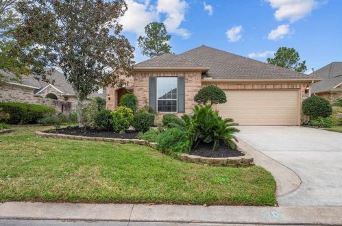 10 Carriage House Way, Conroe, TX 77384-4527