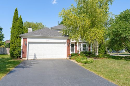1470 Willow Tree Dr, Bull Valley, IL 60014-1974