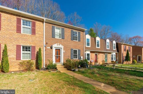 6434 Blarney Stone Ct, Springfield, VA 22152-2106