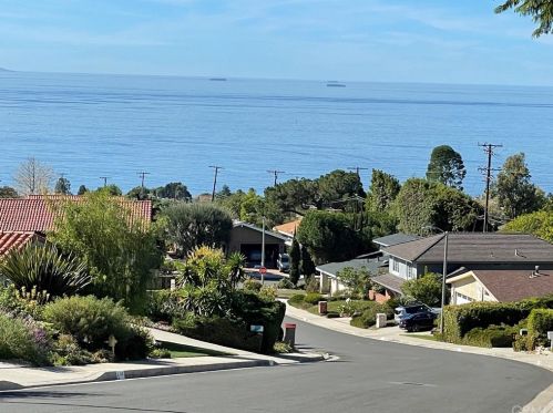 6533 Madeline Cove Dr, Palos Verdes Estates, CA 90275-4605