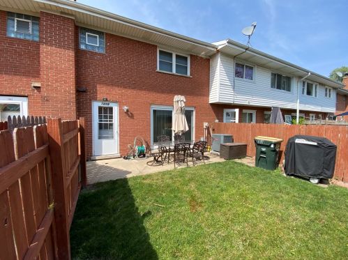 7859 Nordica Ave, Niles IL  60714-3313 exterior