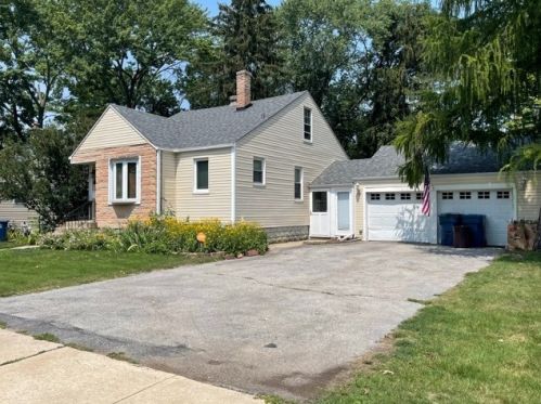1036 Michigan City Rd, Calumet City, IL 60409-4310