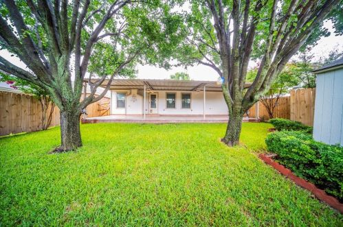 9880 Willowick Ave, Fort Worth TX  76108-4811 exterior